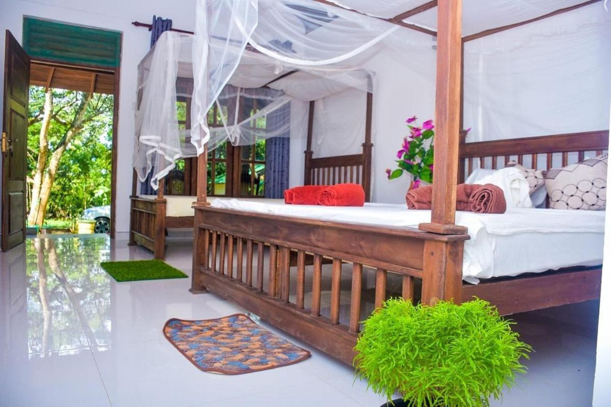 Silent Cabana And Restaurant Marakolliya, 탕갈레 외부 사진